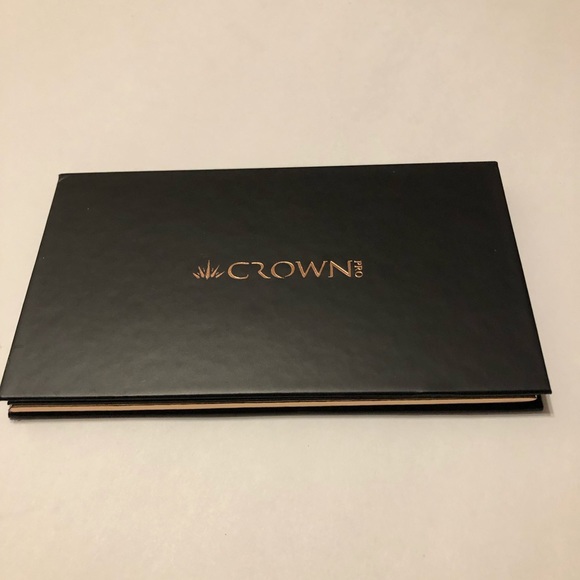 Crown Pro Eyeshadow Palette - Picture 1 of 2